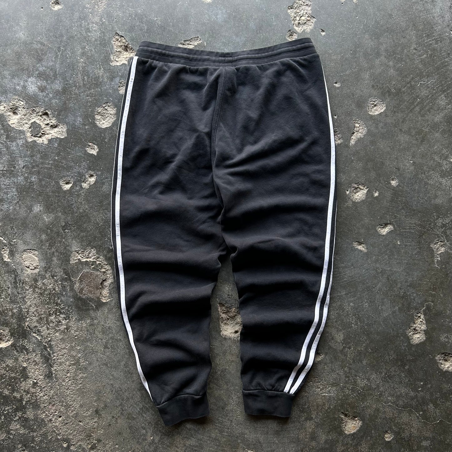 Adidas Sweatpants - M