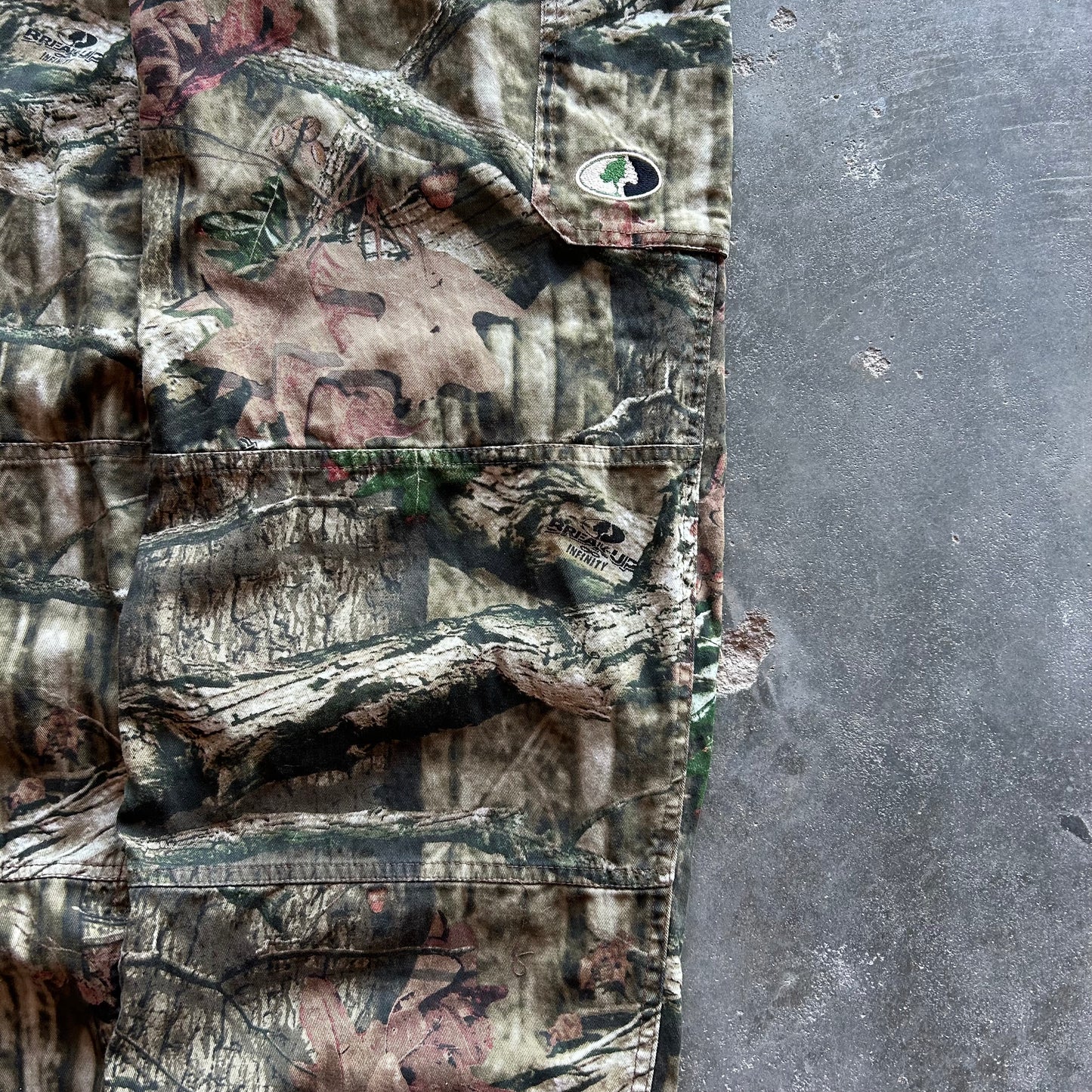 Mossy Oak Cargo Pants - XL