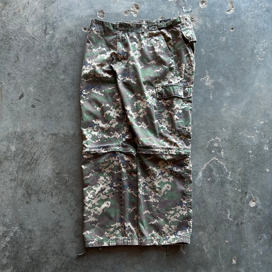 Army Camo Cargo Pants - 40/XXL